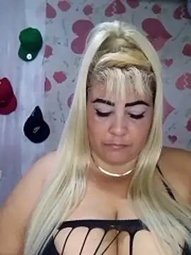 Snapshot of BonniAdams chatting on October 29, 2025, 6:07 pm BonniAdams online show from October 29, 2025, 6:07 pm