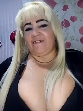 Snapshot of BonniAdams chatting on November 2, 2025, 2:27 am BonniAdams online show from November 2, 2025, 2:27 am