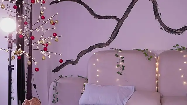 soidai miiu online show from December 20, 2025, 9:39 pm