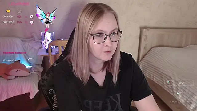 Snapshot of Agatha_Mott chatting on November 21, 2025, 2:10 am Agatha Mott online show from November 21, 2025, 2:10 am