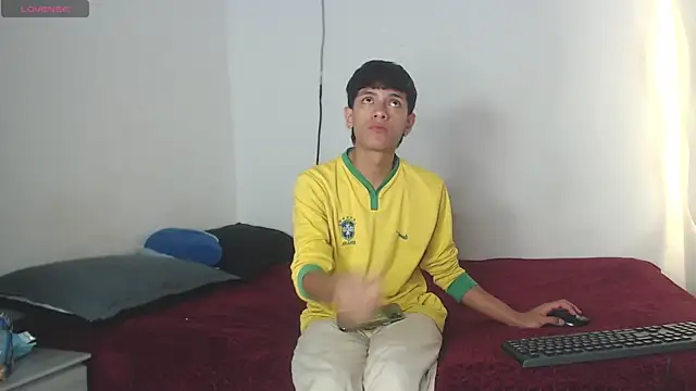 Snapshot of the_murderer chatting on March 18, 2025, 5:12 am the murderer online show from March 18, 2025, 5:12 am