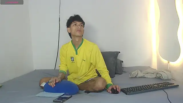 Snapshot of the_murderer chatting on March 18, 2025, 8:17 am the murderer online show from March 18, 2025, 8:17 am