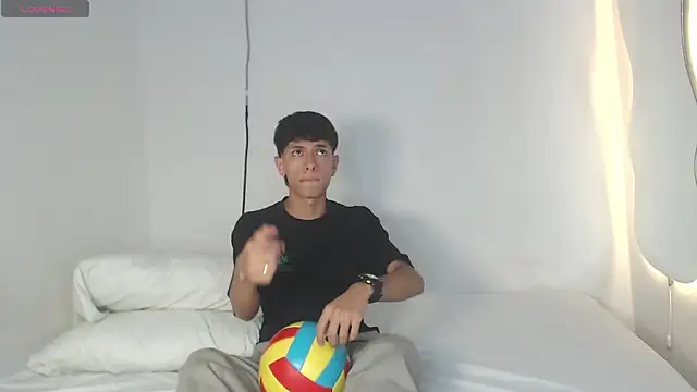 Snapshot of the_murderer chatting on March 7, 2025, 4:46 am the murderer online show from March 7, 2025, 4:46 am