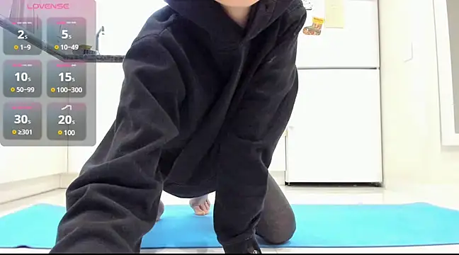 Snapshot of Katya_yoga chatting on February 4, 2025, 4:37 am Katya yoga online show from February 4, 2025, 4:37 am