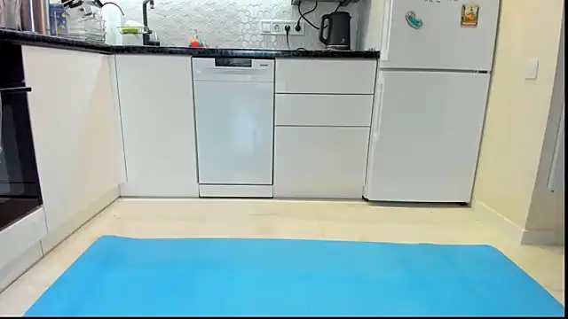 Snapshot of Katya_yoga chatting on September 28, 2025, 6:20 am Katya yoga online show from September 28, 2025, 6:20 am