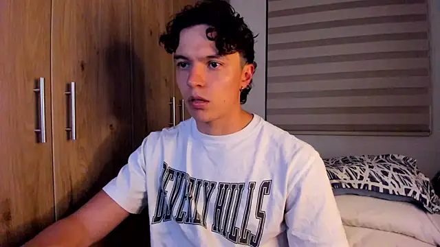 Mastrangelo xxx online show from November 6, 2025, 4:38 am