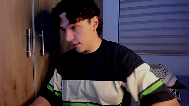 Snapshot of Mastrangelo_xxx chatting on January 15, 2026, 4:16 am Mastrangelo xxx online show from January 15, 2026, 4:16 am