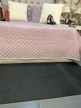 JessyCream online show from February 2, 2026, 11:04 pm