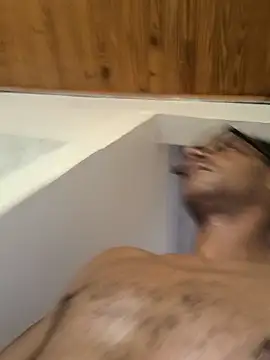 Renato571 online show from March 22, 2026, 5:25 pm