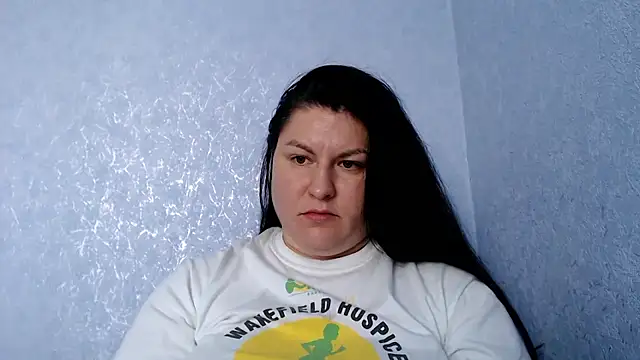 KiraSwee online show from September 11, 2025, 10:37 am