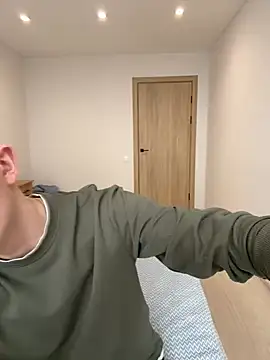 alisanikita online show from March 12, 2025, 6:40 am