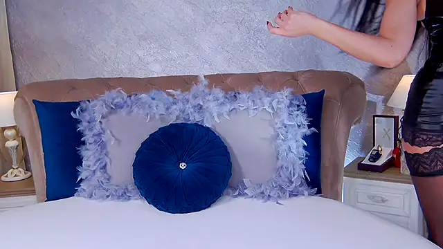 AlessiaExquisit online show from November 8, 2025, 9:29 pm