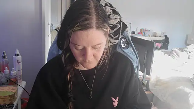 Snapshot of AureliaXOX chatting on September 30, 2025, 2:45 pm AureliaXOX online show from September 30, 2025, 2:45 pm