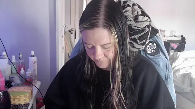 Snapshot of AureliaXOX chatting on October 1, 2025, 9:25 am AureliaXOX online show from October 1, 2025, 9:25 am