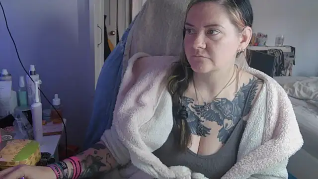 Snapshot of AureliaXOX chatting on September 14, 2025, 9:53 am AureliaXOX online show from September 14, 2025, 9:53 am