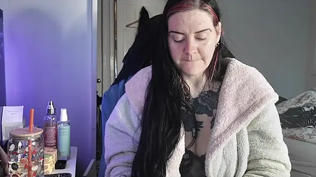 Snapshot of AureliaXOX chatting on November 14, 2025, 10:08 am AureliaXOX online show from November 14, 2025, 10:08 am