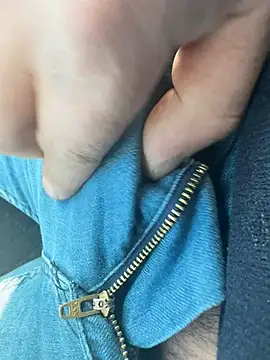 sark0606 online show from February 24, 2025, 8:06 am