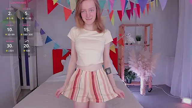 MollyCutiePie online show from March 15, 2025, 5:41 am