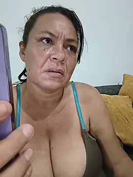 Snapshot of thefuckingowneroftits chatting on July 8, 2026, 3:19 am thefuckingowneroftits online show from July 8, 2026, 3:19 am
