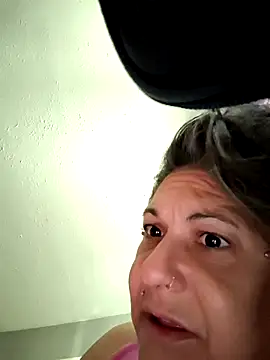 Snapshot of GsSpot69 chatting on September 30, 2025, 3:29 pm GsSpot69 online show from September 30, 2025, 3:29 pm