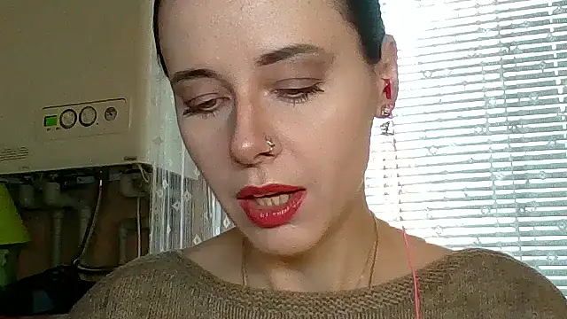 Snapshot of LuminousLady chatting on October 30, 2025, 10:13 am LuminousLady online show from October 30, 2025, 10:13 am