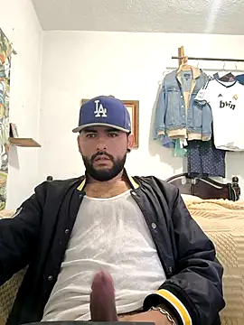 Snapshot of dickman10 chatting on December 3, 2025, 2:38 pm dickman10 online show from December 3, 2025, 2:38 pm