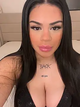 Snapshot of mrsbellanova chatting on February 3, 2025, 8:57 pm mrsbellanova online show from February 3, 2025, 8:57 pm