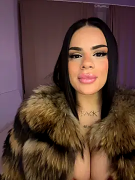 Snapshot of mrsbellanova chatting on November 3, 2025, 10:46 pm mrsbellanova online show from November 3, 2025, 10:46 pm