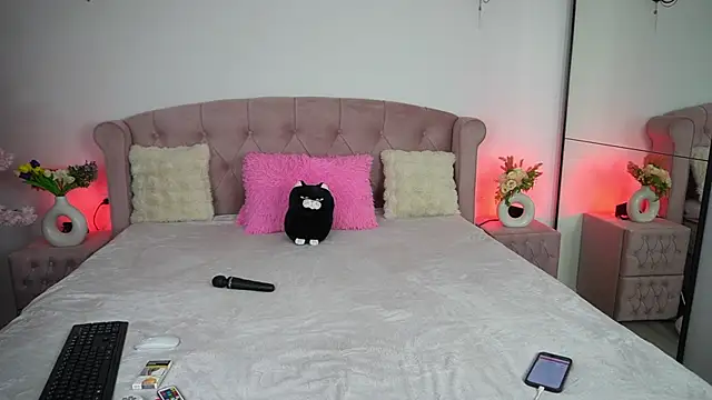 emma goodess  online show from December 23, 2025, 12:11 am