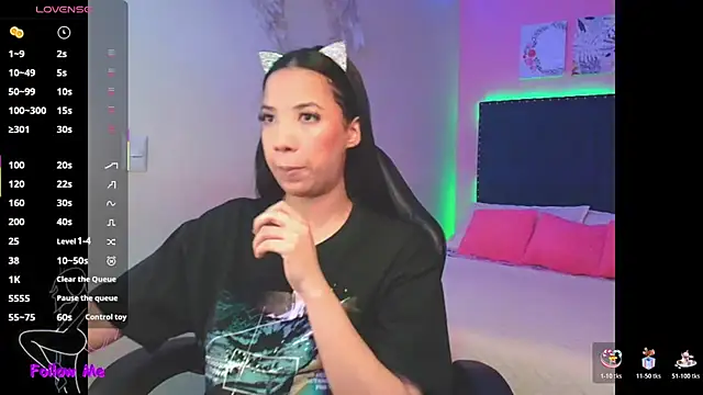 SallyWhitee online show from November 30, 2025, 3:51 am