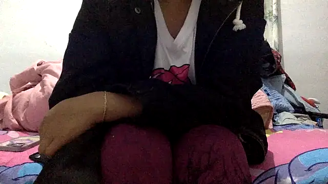 Snapshot of sharonlopez9611 chatting on November 6, 2025, 3:21 am sharonlopez9611 online show from November 6, 2025, 3:21 am