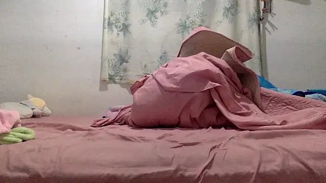 Snapshot of sharonlopez9611 chatting on December 17, 2025, 2:38 am sharonlopez9611 online show from December 17, 2025, 2:38 am