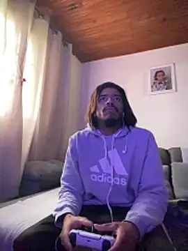 Mineirinho043 online show from May 17, 2026, 7:14 pm