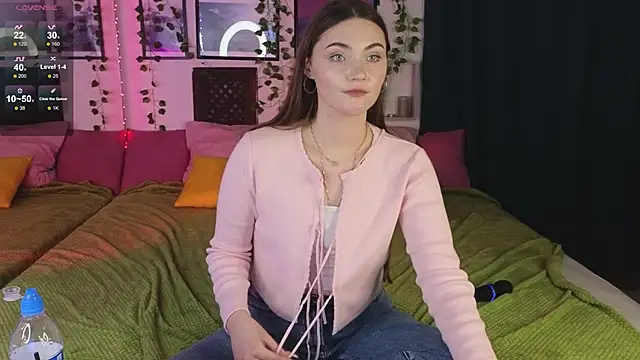 Snapshot of Kira_Jin chatting on February 21, 2025, 11:55 am Kira Jin online show from February 21, 2025, 11:55 am