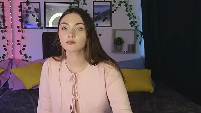 Snapshot of Kira_Jin chatting on March 18, 2025, 11:33 am Kira Jin online show from March 18, 2025, 11:33 am