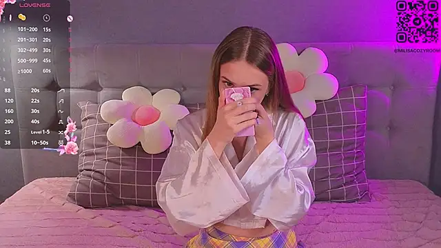 Snapshot of soft_babe chatting on October 25, 2025, 7:14 pm soft babe online show from October 25, 2025, 7:14 pm