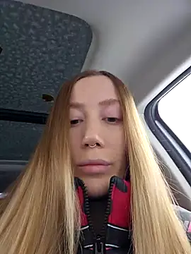 Snapshot of Pussy_Drive03 chatting on October 9, 2025, 3:29 am Pussy Drive03 online show from October 9, 2025, 3:29 am