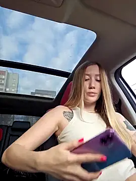 Snapshot of Pussy_Drive03 chatting on October 28, 2025, 3:51 am Pussy Drive03 online show from October 28, 2025, 3:51 am