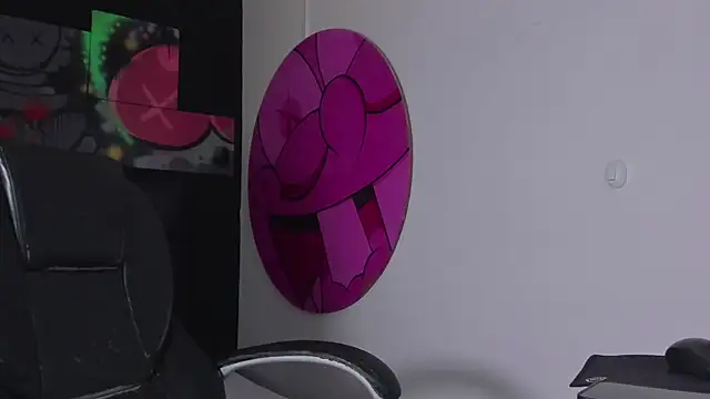 Snapshot of ISAAC_CRYSTON chatting on October 25, 2025, 8:53 pm ISAAC CRYSTON online show from October 25, 2025, 8:53 pm