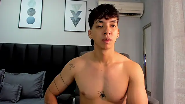 Snapshot of ISAAC_CRYSTON chatting on March 3, 2025, 8:11 pm ISAAC CRYSTON online show from March 3, 2025, 8:11 pm