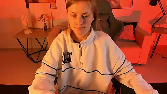 KiraMontoya online show from March 1, 2025, 2:02 pm