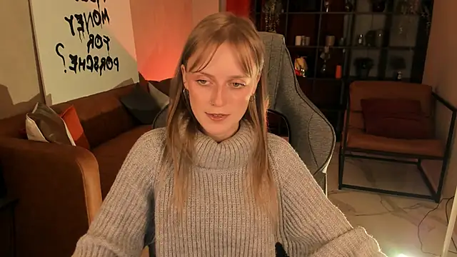 KiraMontoya online show from September 26, 2025, 6:04 pm