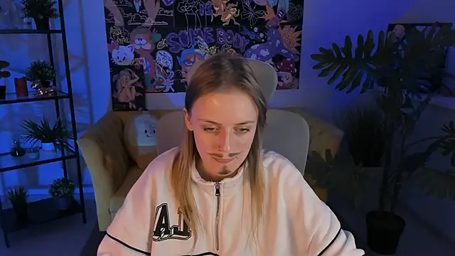 KiraMontoya online show from March 1, 2025, 8:53 pm