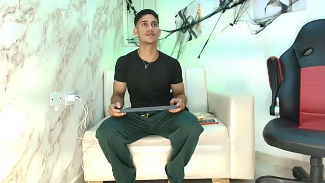 Snapshot of ANDRES_STUD chatting on November 1, 2025, 4:41 am ANDRES STUD online show from November 1, 2025, 4:41 am