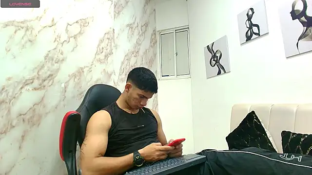 ANDRES STUD online show from December 21, 2025, 4:14 am