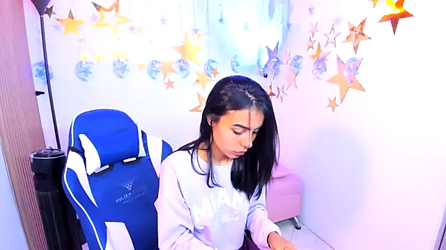 julieta fn online show from October 23, 2025, 2:05 pm