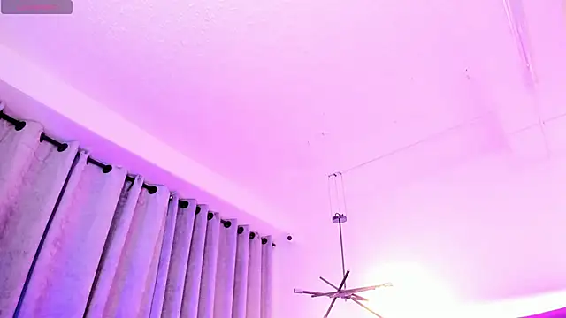 nattashaa7 online show from April 14, 2026, 11:37 am