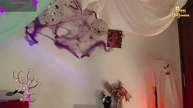 Snapshot of alaia_sweetxxx chatting on November 1, 2025, 12:06 am alaia sweetxxx online show from November 1, 2025, 12:06 am