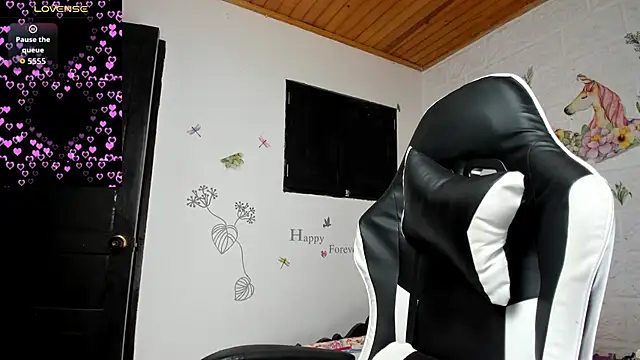 alisson hoffman05 online show from December 21, 2025, 1:02 pm