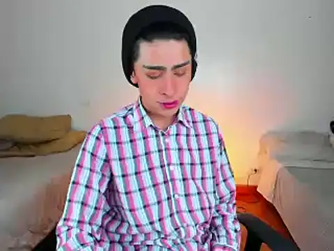 Snapshot of steve__gray chatting on February 18, 2025, 2:49 pm steve gray online show from February 18, 2025, 2:49 pm